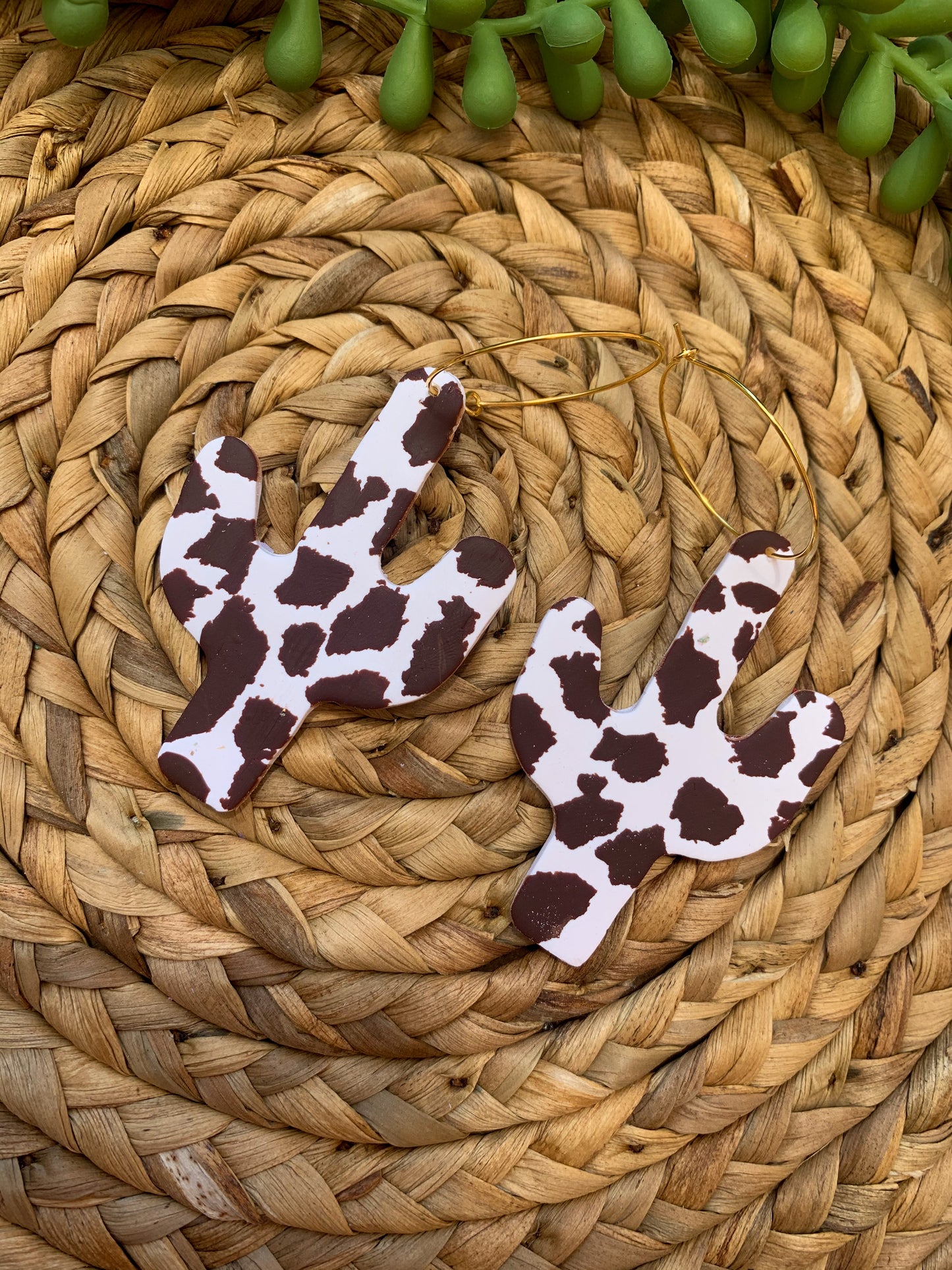 Brown Cow Cactus Hoops